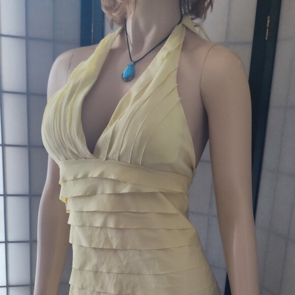 Showstopper Style BCBG Max Azria Backless Layered Halter Dress Pale Lime Sz 8 - Picture 1 of 11